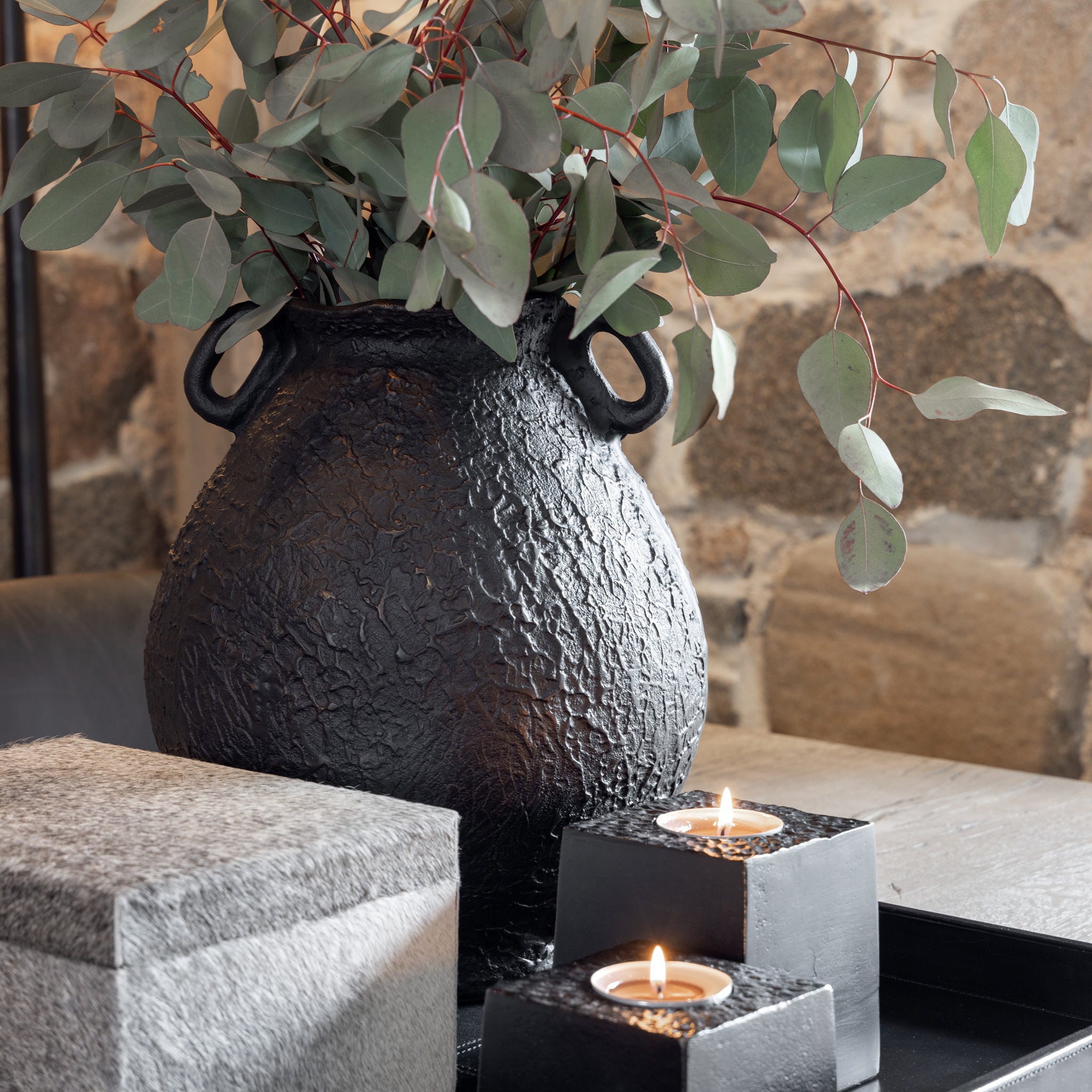 Fiora urna Antique Black / Bronze
