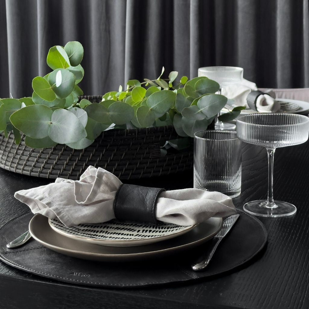 Nero Round bordstablett Black