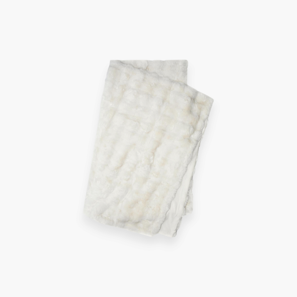 Lyckåsen Misty ivory faux fur throw blanket with a soft plush backing, 140x220 cm.