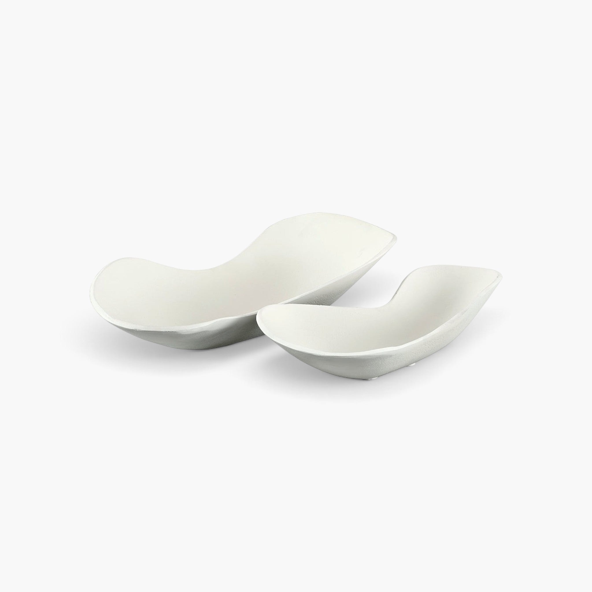 Lyckåsen Fiora ivory metal decorative bowls in a 2-pack with elegant wavy edges for home styling