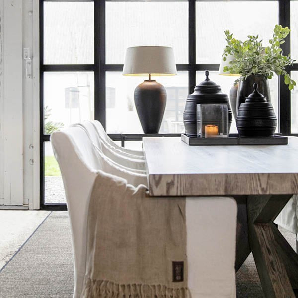 Prato urn Black