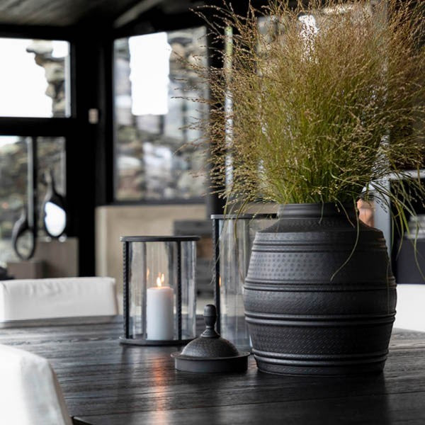 Prato urn Black